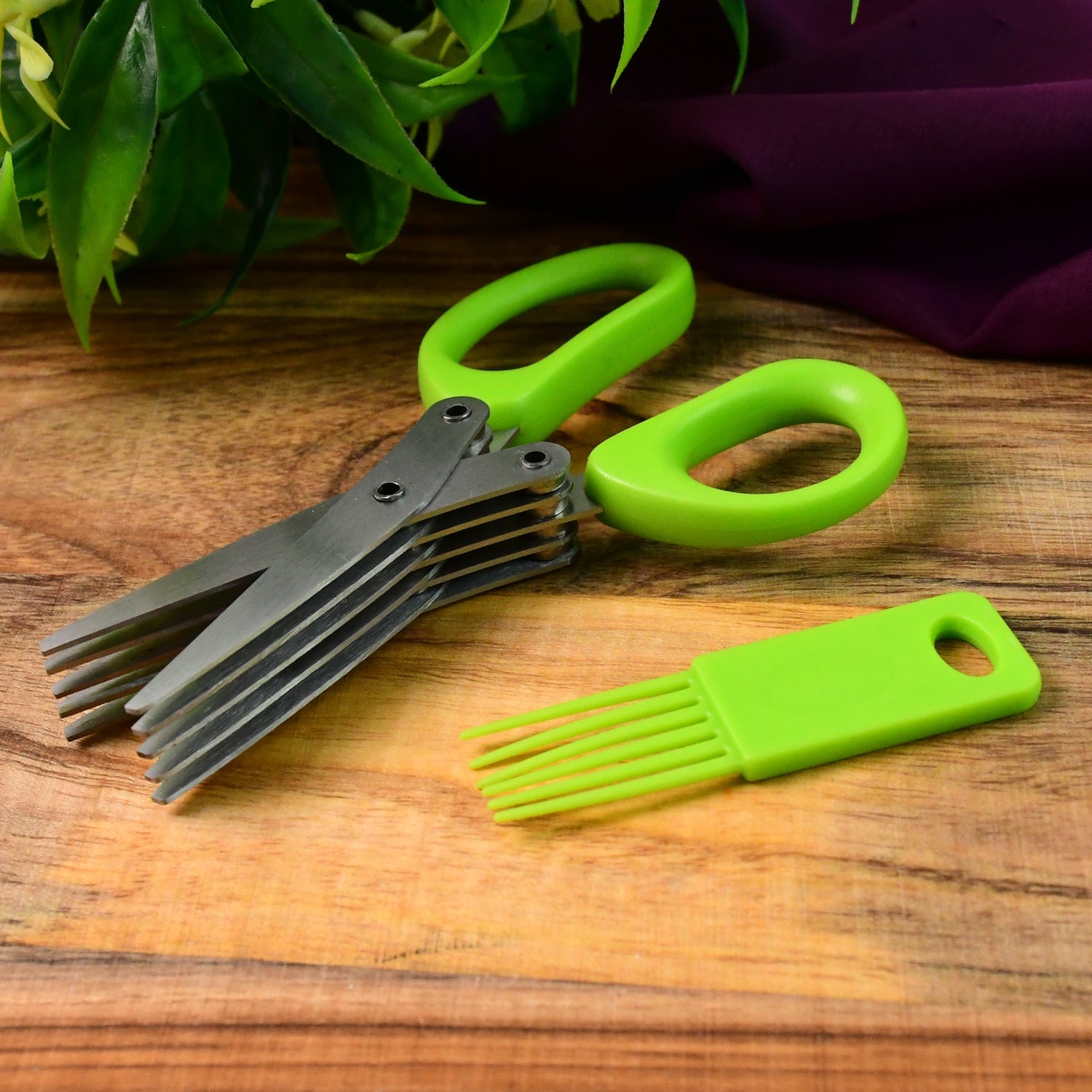 Premium 5-Blade Multipurpose Kitchen Scissors with Cleaning Comb Premium 5-Blade Multipurpose Kitchen Scissors with Cleaning Comb